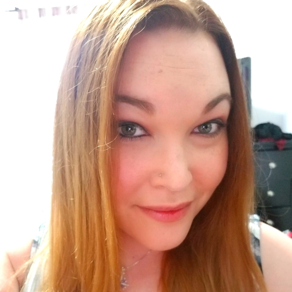 Meet your Posher, Carly